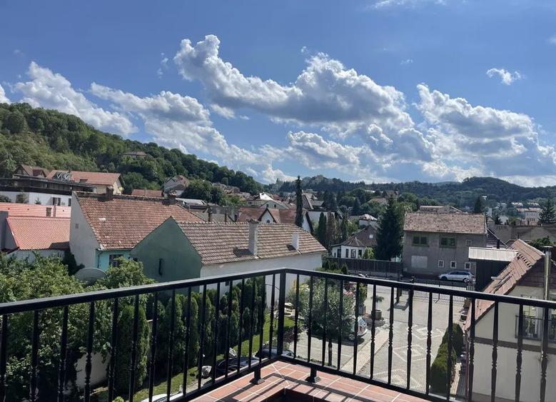 2 Camere Schiller Residence, 64mp, 250000Euro