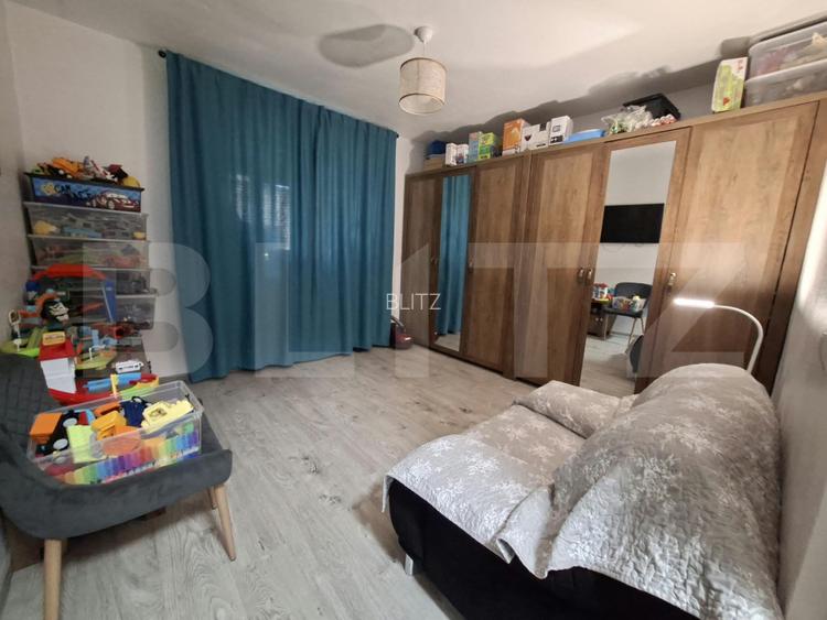 Casa 3 camere, 2 bai, 72 mp, teren 251 mp, zona Damila - 8