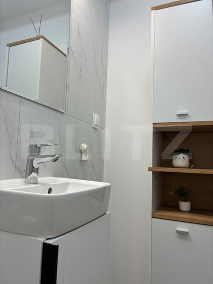 Apartament 3 camere, 67 mp, zona Lipovei