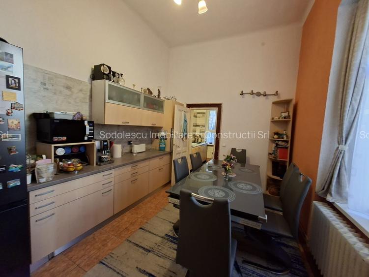 Apartament generos 4 camere la 5 minute de Piața Victoriei - 9
