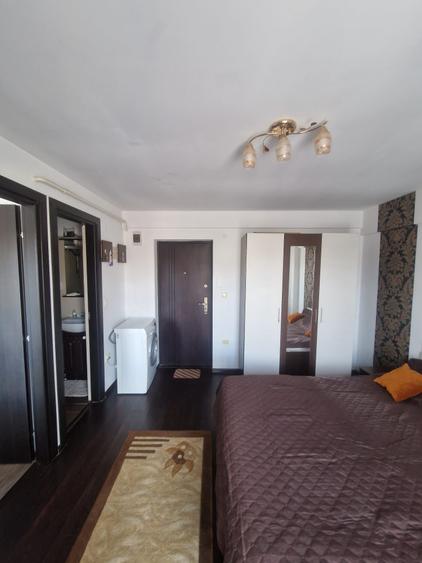 Apartament cu 1 camera, decomandat, zona Centru-Palas Campus