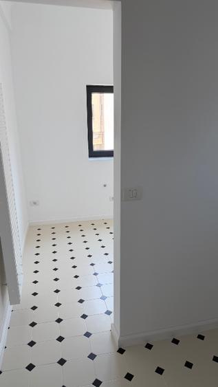 Proprietar vând apartament 2 camere (posibil 3) zona Piața Amzei(Mendeleev)