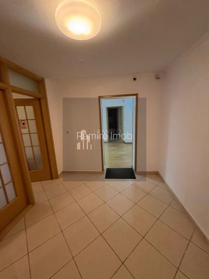 4 camere  etaj 1 /450 m METROU UNIRII - 11