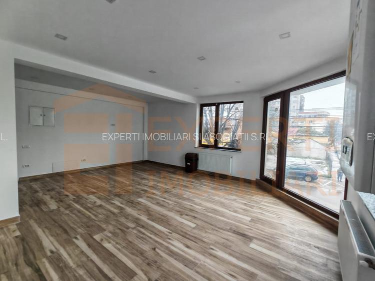 Spațiu comercial de închiriat în Centru | Poziție premium - 18