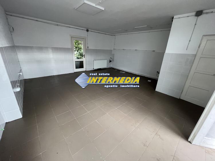 SPATIU COMERCIAL DE INCHIRIAT I 30 MP I PRETABIL BIROU, DEPOZITARE I ETC