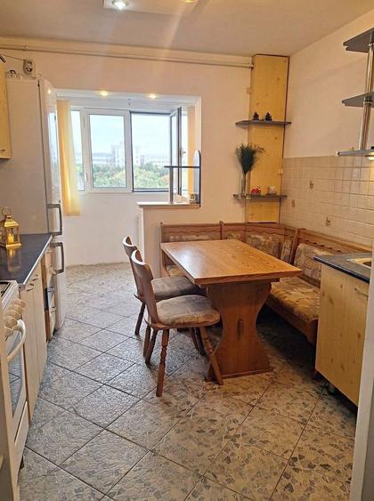 Apartament 3 camere 2 bai Crangasi cu loc parcare inclus