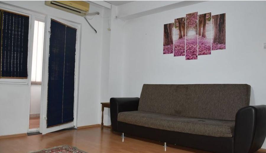 Apartament 2 Camere,B-dul Decebal,bl.1991,reabilitat,2 balcoane,mobilat