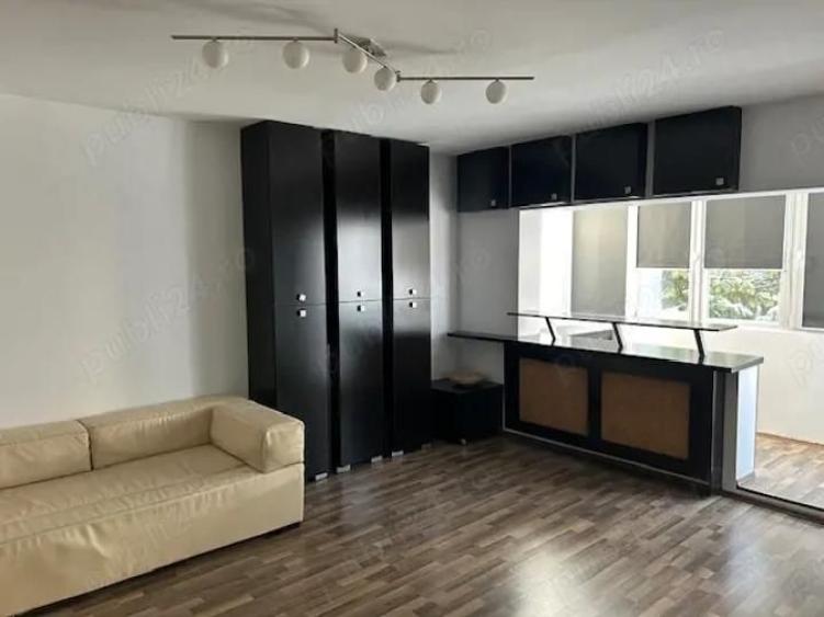 Apartament - 3 camere - decomandat - Berceni