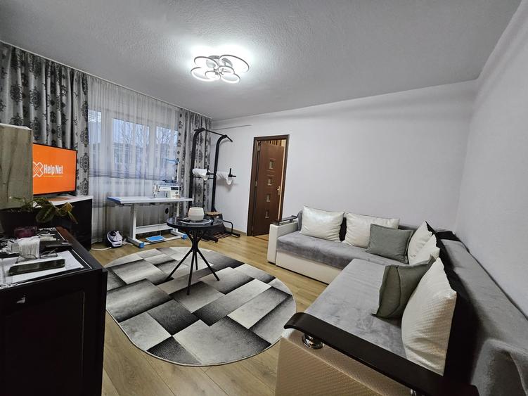 Oferta vanzare apartament 2 camere Gavana - Nord, mobilat si utilat, 68800 euro