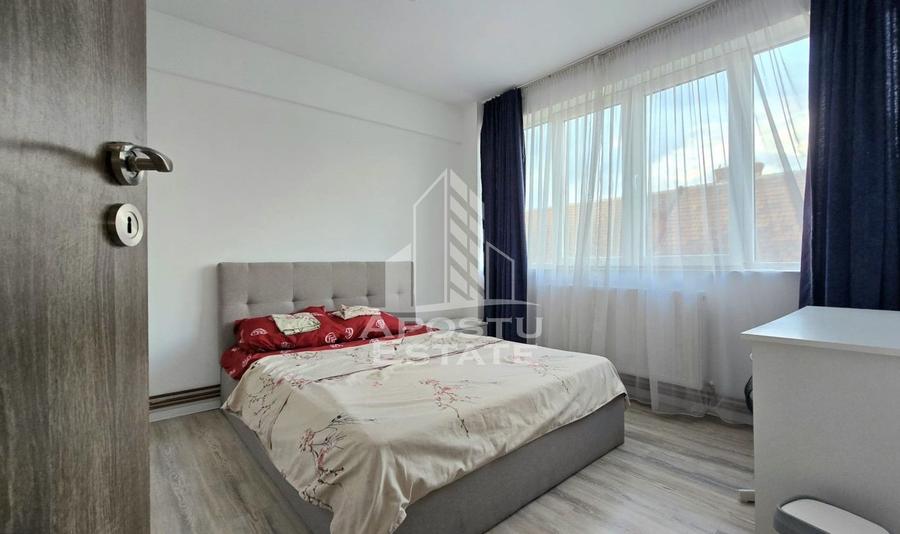 Apartament 3 camere, Central