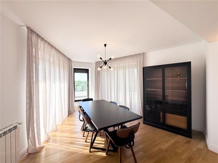 Apartament tip Penthouse de inchiriat 4 camere Soseaua Nordului