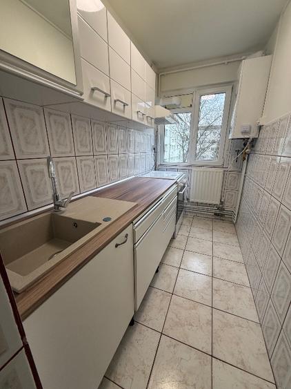 Perana fizica inchiriez ap3 camere ocupabil imediat, zona Calea Girocului