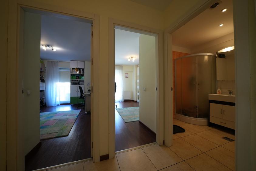 Apartament 5 camere Basarabia | complex Hercesa