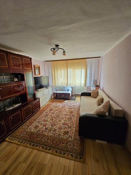 Apartament 2 camere, 55 mp, zona Hotvon