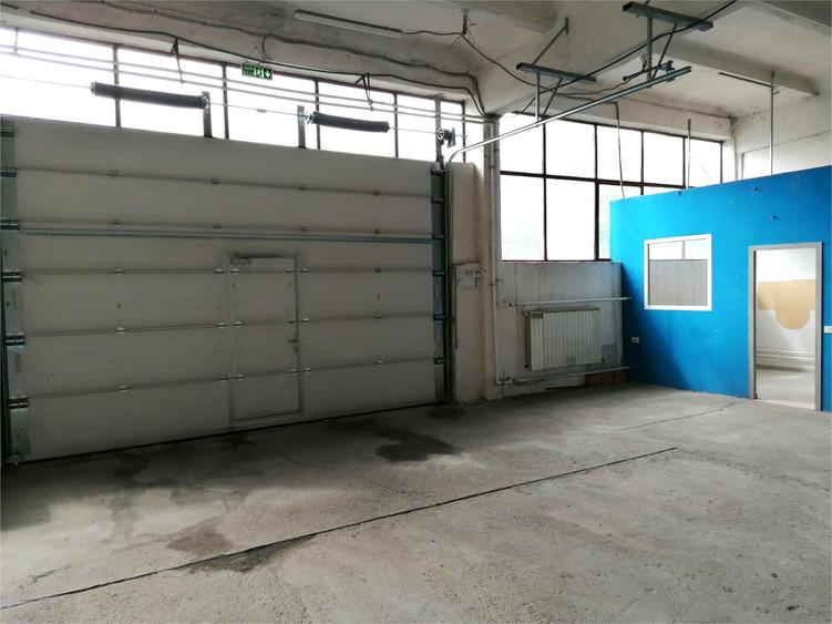 Spatiu hala si birouri zona Stupini