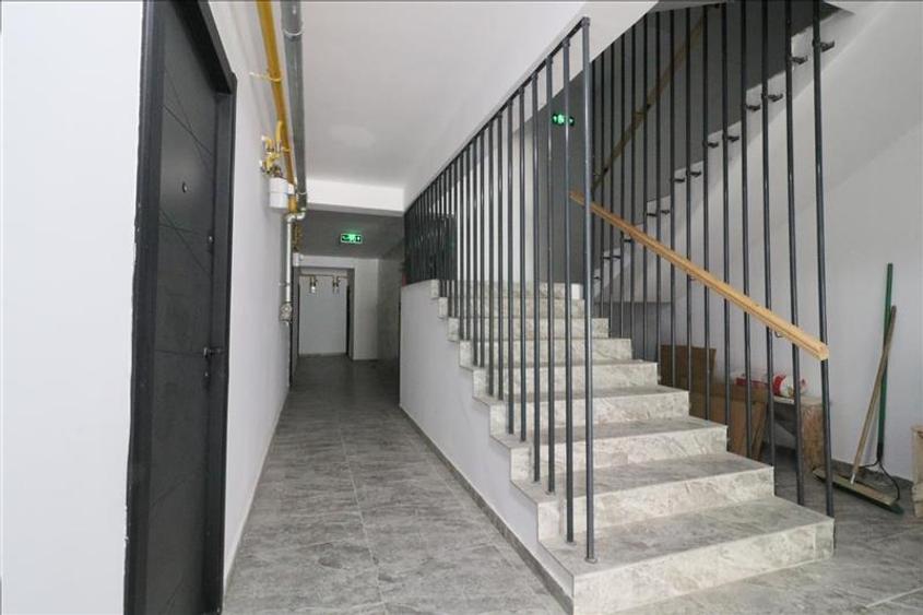 Apartament cu 4 camere boxa si parcare, 89 mp Pacurari, bloc nou