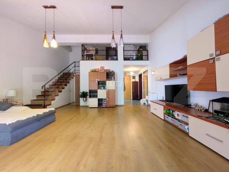 Apartament de vanzare, 214.7 mp, zona Steaua - 2