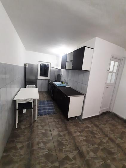 Inchiriere apartament 2 camere, renovat, balcon, langa metrou, Aviatiei