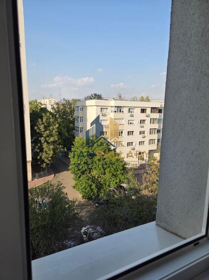 3Camere,Decomandat,Renovat,Mobilat Utilat Modern Trapezului-1Decembrie