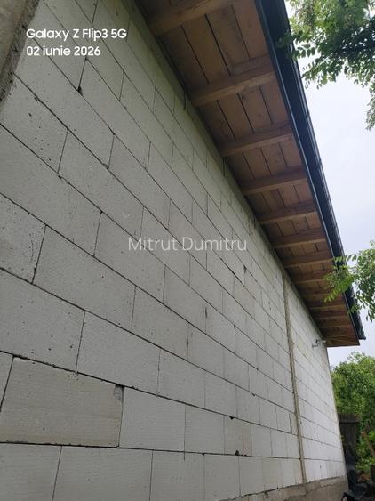 Vând casă cu 27000 mp teren,  - 5