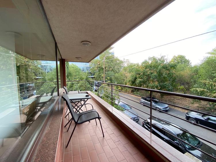 Apartament spatios parcul Herastrau// Fantana Miorita