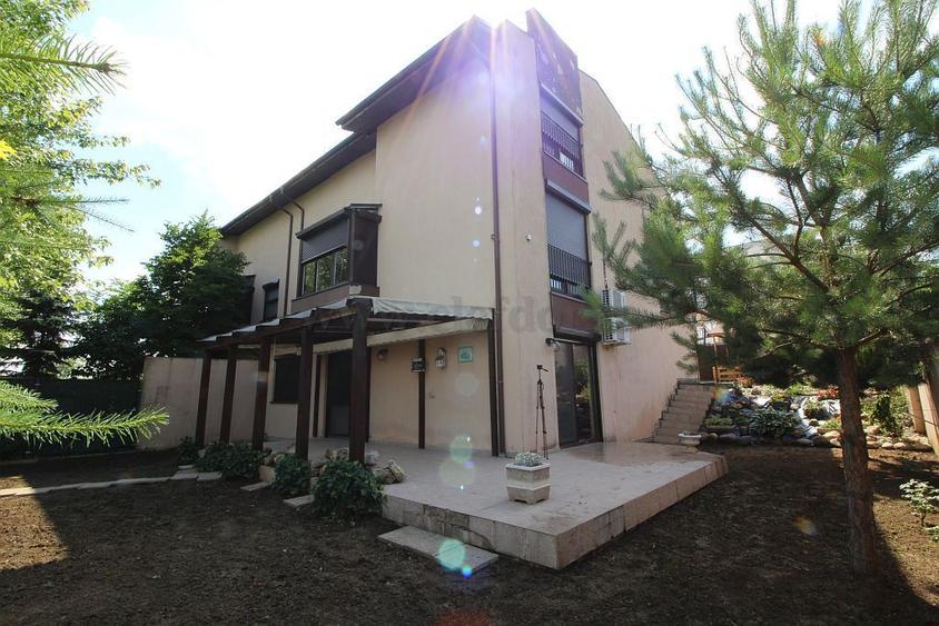 Vila moderna in zona Pipera