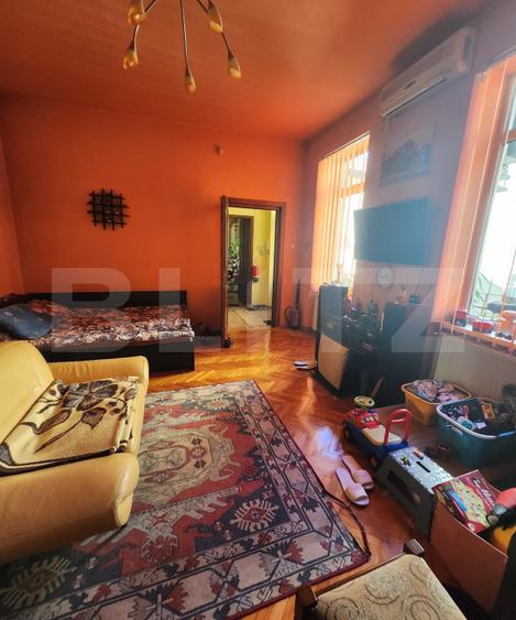 Apartament cu 2 camere, 56 mp, boxa si pod, zona Baritiu, Centru