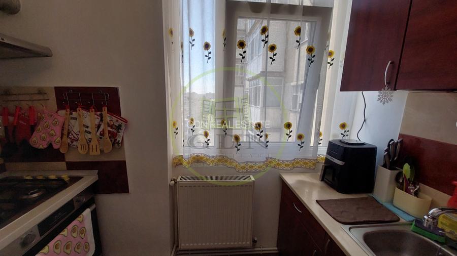 Apartament doua camere decomandat, etajul 7, cartier Craiovita, zona Triaj - 4