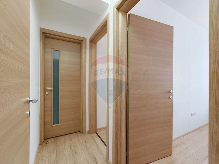 0 Comision | Penthouse Tractorul | Coresi | Top City