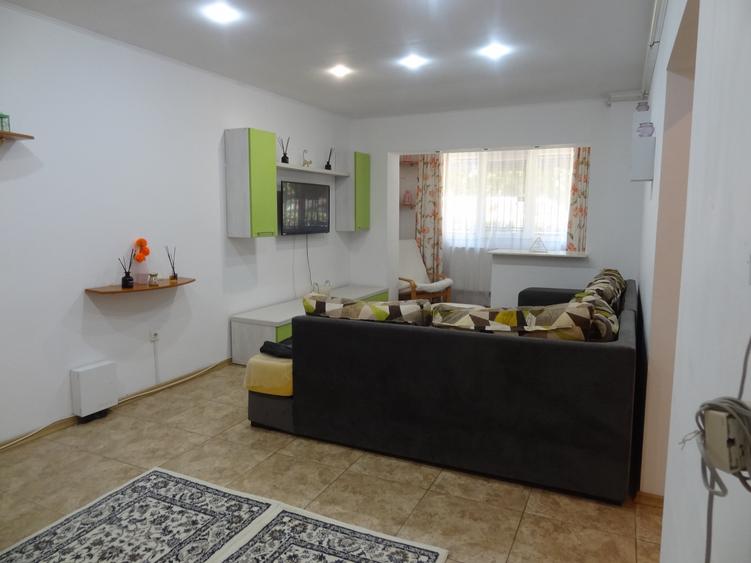 Apartament 2 camere decomandate parter, de inchiriat, zona- Abator