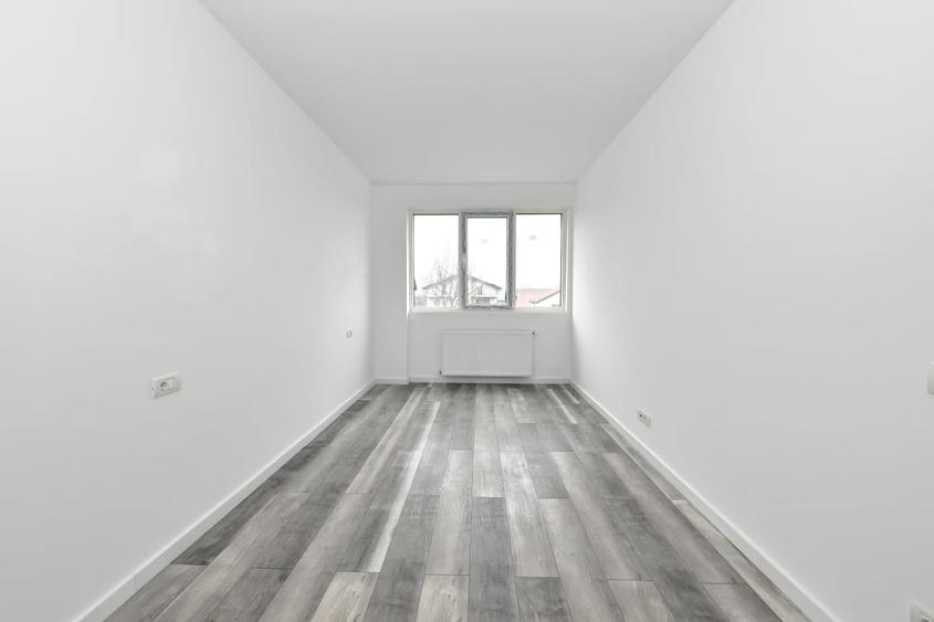Apartament 2 camere, ansamblu nou P+3, cu lift, pret 1500mp+tva