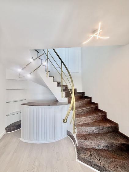 Închiriere Duplex lux 4 camere Unirii, 127mp, terasǎ, vedere Casa Poporului