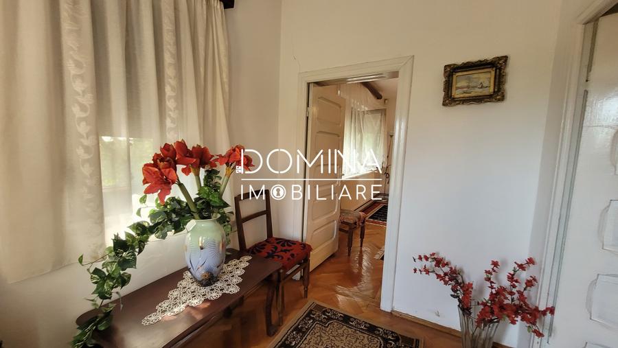 Vânzare casă, zonă centrală, exclusivistă, strada România Muncitoare, Tg-Jiu