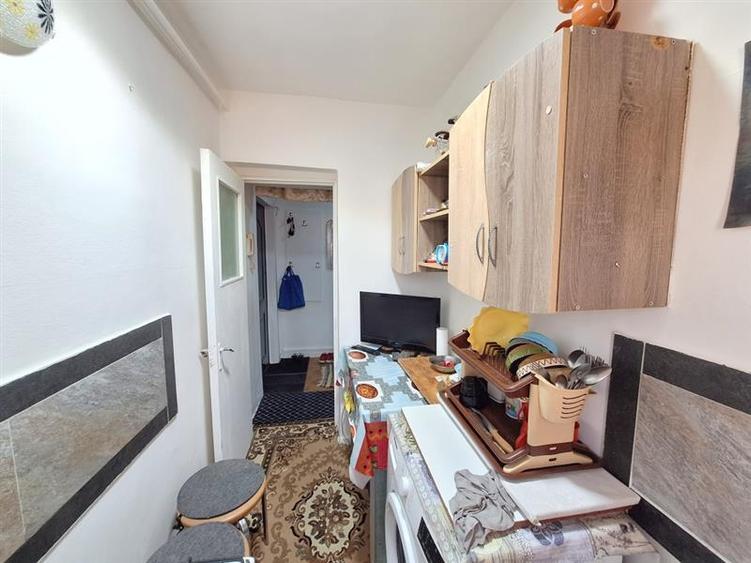 Apartament 2 camere, cu centrala proprie, Bacau