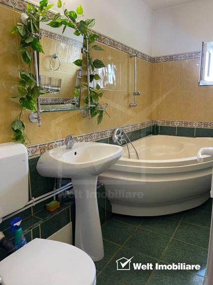 Apartament 4 camere in zona Plopilor