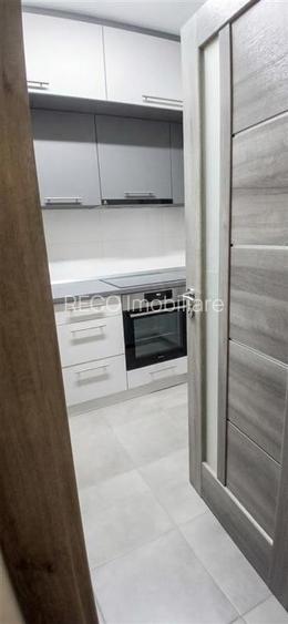 RECO Apartament ultracentral, decomandat cu 2 camere, et 2 - 4