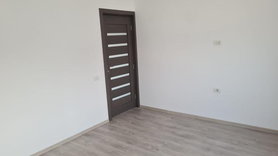 Agenție imobiliară vindem casa P+M în Năvodari