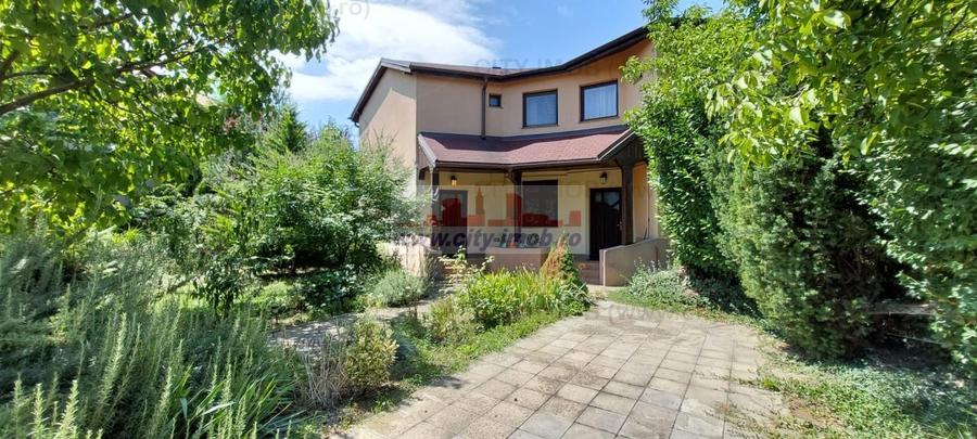 Vanzare Vila Pipera 1350 mp teren adiacent Iancu Nicolae