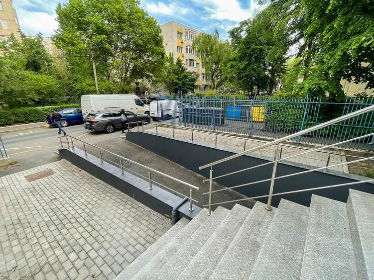 Vanzare garsoniera,etaj 2 in bloc Boutique Zona Mega Mall-Direct Dezvoltator