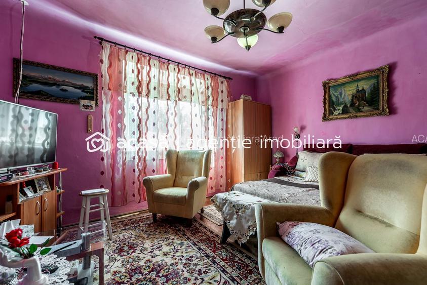 Casa 3 camere, bucatarie si baie, in zona centrala din Chisineu-Cris - 12