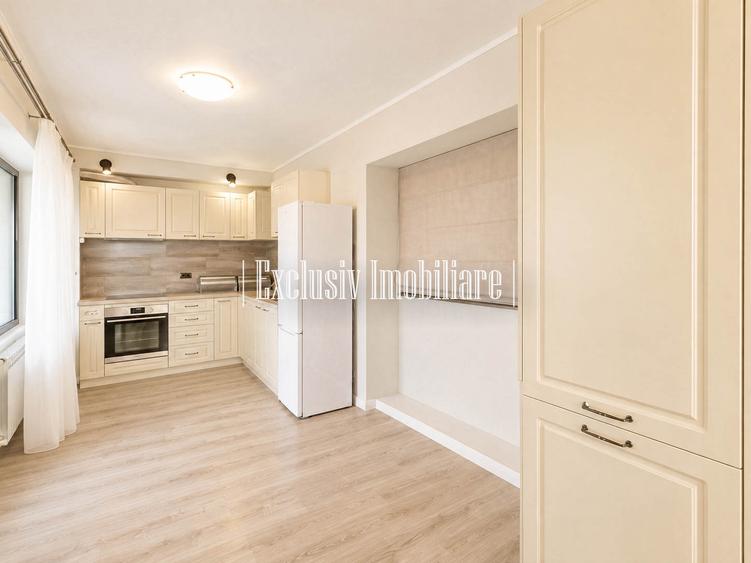 Vedere Frontala la Lac Tabacarie - Apartament de 140 mp cu 3 camere si 3 terase
