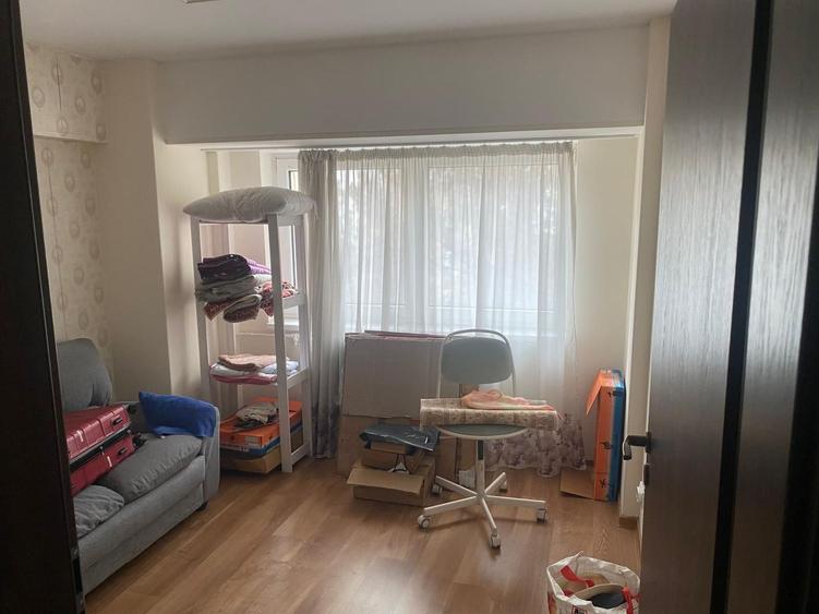 Apartament 4 camere(fost5) - Blv. Unirii(La fântâni), 100 mp