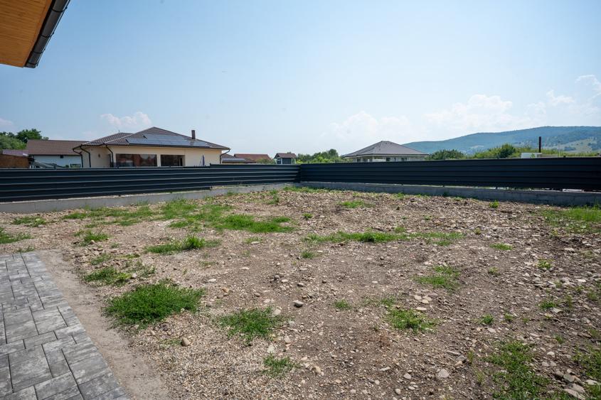 Casa pe un singur nivel de vânzare în Unirea – zona Aerodromului