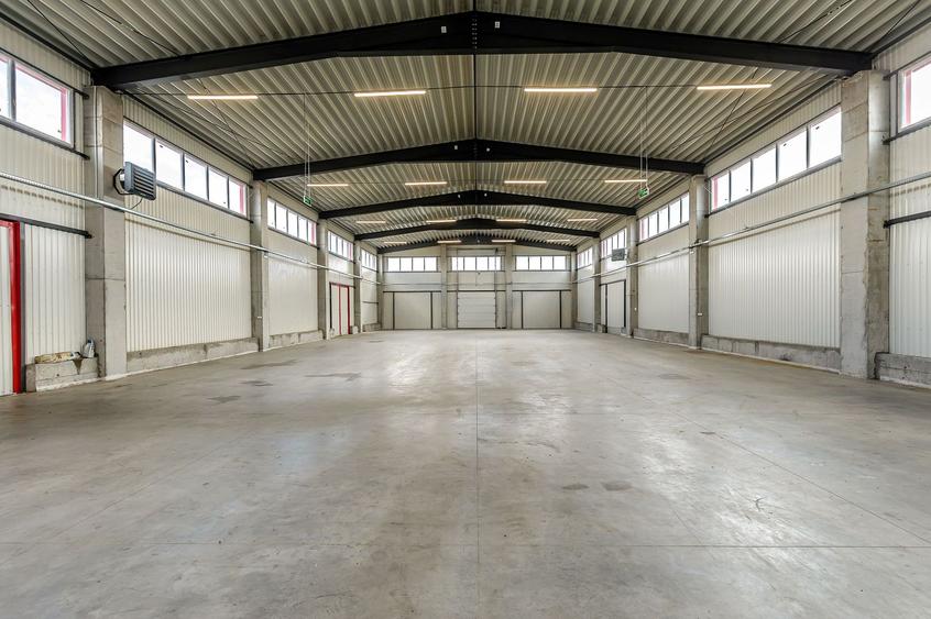 VANDUT - Hala industriala de vanzare in Parc Industrial UTA 2 Arad