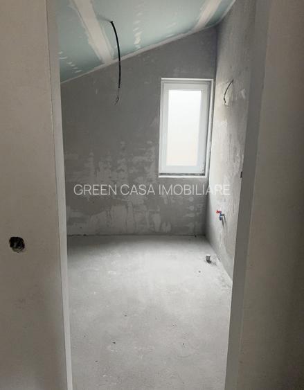 Case individuale , Stolna, in curte privata - 12