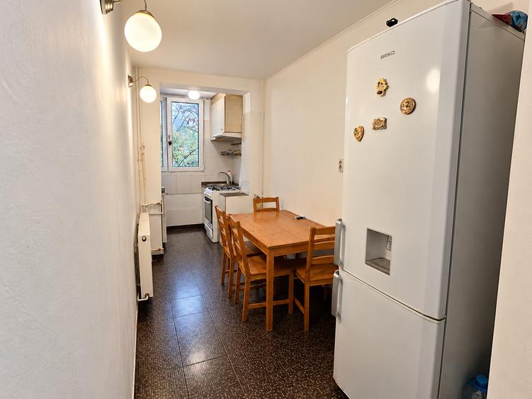 2 camere parc Titan