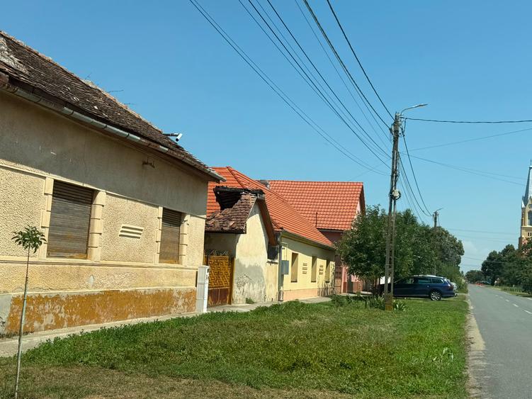 Casa cu 1800 mp teren aferent integral proprietate Central