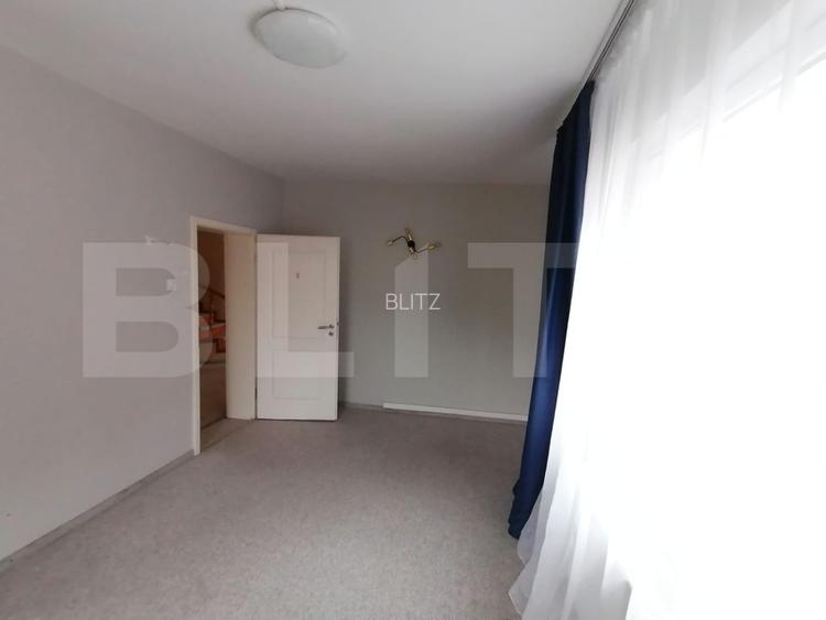 Casa de inchiriat,8 camere +, nemobilata, Gruia - 10