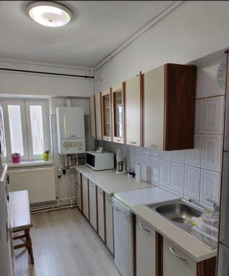 Apartament 3 camere-Capitol