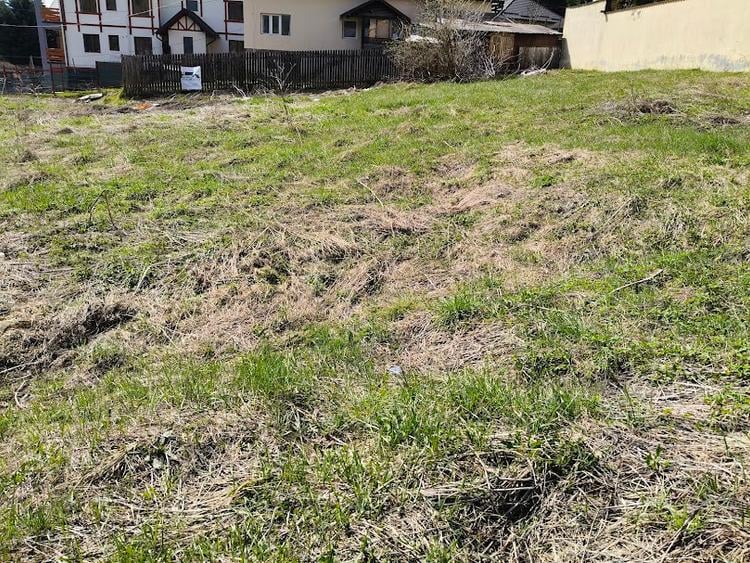 Teren intravilan de vanzare - zona partiei de schi Kalinderu
